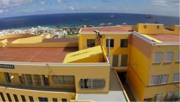 Danny MacAskill recorre en bici los tejados de Las Palmas de Gran Canaria y lo graba con una GoPro