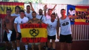 El PP defiende al cargo que se fotografió con una bandera nazi