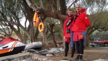 Sobrevivió a un tsunami y ahora ayuda a los refugiados en Lesbos