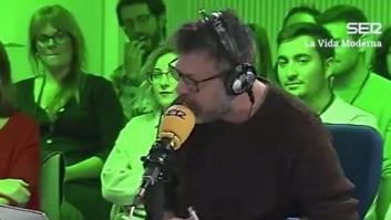 Solo en 13 segundos: la compartida predicción de Quequé en 'La Vida Moderna' sobre la investidura