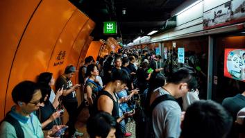 Hong Kong hace frente de nuevo a los manifestantes, esta vez en el tren