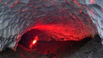 La irreal cueva del volcán Mutnovsky (FOTOS)