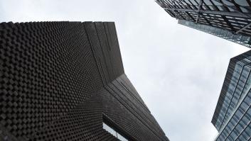 Detienen a un adolescente por arrojar a un niño de seis años desde el décimo piso de la Tate Modern de Londres