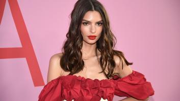 Emily Ratajkowski publica su foto más sexy con pelo en las axilas
