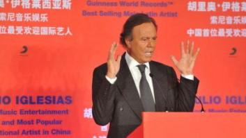 Pinochet torturaba con música de Julio Iglesias y George Harrison