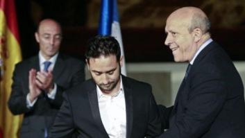 Juan Antonio Bayona, ante Wert: "Sin educación y cultura no llegaremos a ningún sitio"