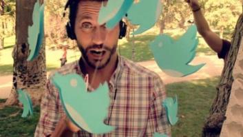 Paco León celebra su millón de 'followers' en Twitter con desnudo integral y canción (VÍDEO)