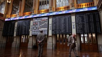 La Bolsa española logra la mayor subida en dos semanas al ganar un 4% y Wall Street se dispara casi un 8%