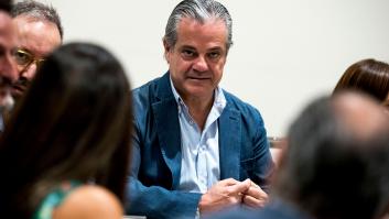 Marcos de Quinto (C's) la lía al llamar "bien comidos pasajeros" a los migrantes del Open Arms y encararse con otros usuarios