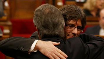 Carles Puigdemont se convierte en president de Cataluña asumiendo el programa de Mas