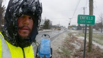 La historia del español que ha dado la vuelta al mundo andando y ha unido los cinco continentes nadando