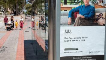 Las marquesinas, el agujero negro por el que se cuela la publicidad de las tabaqueras
