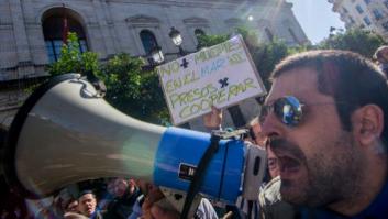 Centenares de personas exigen en Sevilla la liberación de bomberos detenidos en Lesbos