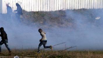 Piden cerrar el campamento de inmigrantes de Calais tras incidentes en la capital