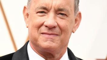 Tom Hanks envía una carta y un regalo a un niño acosado por llamarse Corona