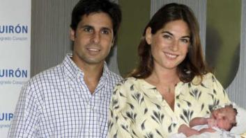 La polémica foto de Francisco Rivera toreando con su hija de cinco meses