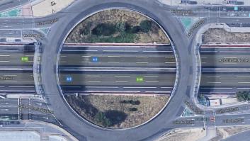 'Atrocha rotondas': la Policía avisa de una extendida práctica que está multada con 200 euros y es muy peligrosa