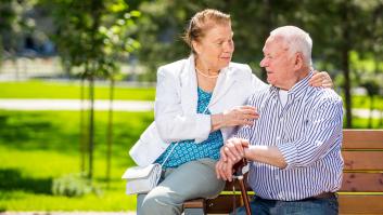 ¿Viven realmente más las mujeres que los hombres?