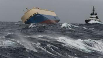 Las fotos del carguero que está a la deriva en el Golfo de Vizcaya