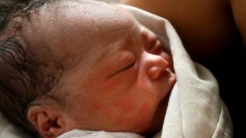 Tifón en Filipinas: Bea Joy, la 'bebé milagro' que nació entre los escombros (FOTOS)