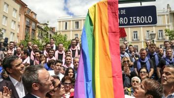 Vox quiere quitar el nombre de Pedro Zerolo de la plaza que le homenajea en Chueca