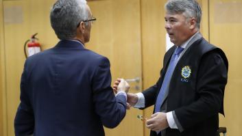 Multas de 270 euros para tres miembros de La Manada por el robo de unas gafas