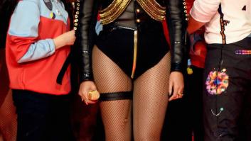 Beyoncé homenajea a Michael Jackson con su 'look' en la Super Bowl (VÍDEO)