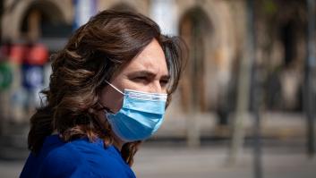 Colau pide poder usar los "ahorros" del ayuntamiento y un impuesto a grandes fortunas