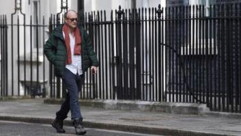 El asesor principal de Boris Johnson, acusado de violar la cuarentena con síntomas de contagio