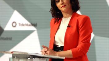 Ayuso recurre a su antigua palabra fetiche al verse arrinconada al comienzo del debate