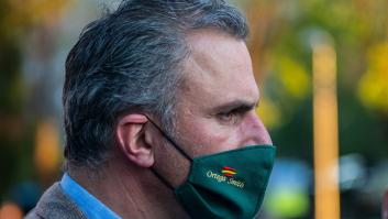 La sorprendente (o no tanto) bandera que Ortega Smith tiene colgada en la pared de su despacho