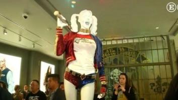 Warner Bros inagura una exposición con los trajes de las películas de DC Comics