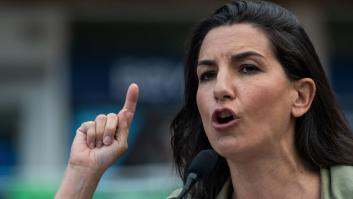 El juez desoye a la Fiscalía y rechaza retirar el cartel de Vox contra los menores no acompañados