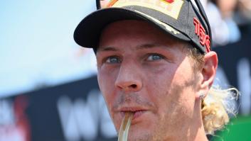 El líder del Mundial de Supersport descalificado tras fingir una conmoción para detener una carrera