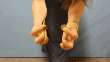 Montar en bici con falda: el truco de la moneda (GIFS, VÍDEO)