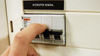 La batalla entre las eléctricas y Soria continúa sin que se aclare cuánto subirá la luz