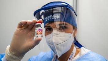 La EMA recomienda seguir poniendo la segunda dosis de AstraZeneca entre 4 y 12 semanas tras la primera