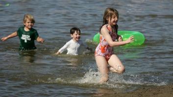 Los especialistas activan la alarma por el riesgo para niños en piscinas y piden usar este accesorio
