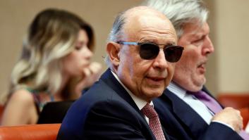 Montoro reaparece dando caña: "Con Casado no hablo"