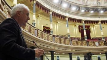 Las tres medidas que Cayo Lara pide a Pedro Sánchez, nuevo líder del PSOE