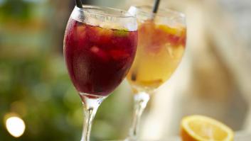 Cuenta lo que le han cobrado a su hijo en el Cabo de Gata por dos sangrías y es para llevarse las manos a la cabeza