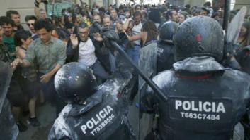 Las cargas policiales vuelven a Gràcia en los alrededores del banco okupado