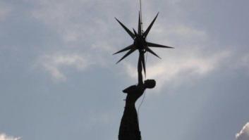 Tortosa vota por mantener un monumento franquista en medio del Ebro