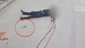 Un video muestra cómo unos soldados israelíes supuestamente lanzan un cuchillo al palestino ejecutado por un militar en Hebrón