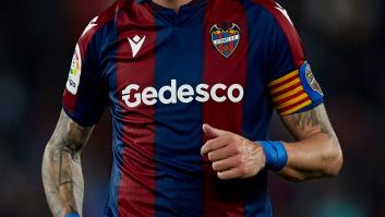 Un hombre es condenado a prisión por estafar a su novia, haciéndose pasar por futbolista