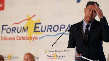 Críticas a García Albiol por subir a Twitter estas fotos con azafatas de Montmeló