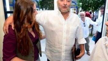 Julio Anguita, hospitalizado por problemas de corazón