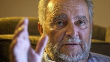 Julio Anguita evoluciona favorablemente tras sufrir una angina de pecho