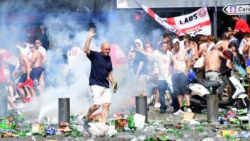 Nuevos enfrentamientos entre 'hooligans' ingleses y rusos y Policía en Marsella (FOTOS)