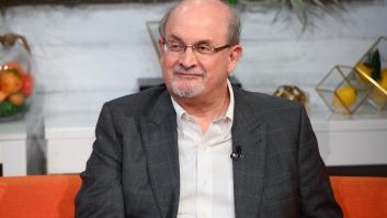 Salman Rushdie evoluciona favorablemente pero todavía sigue en estado grave